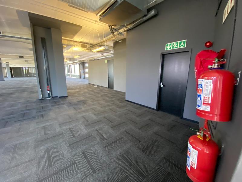 To Let commercial Property for Rent in Paarden Eiland Western Cape